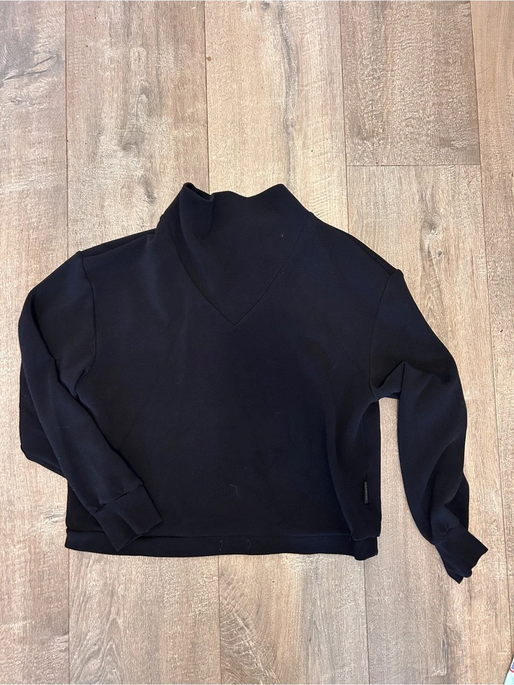 Varley Betsy Double Soft Black pullover small
